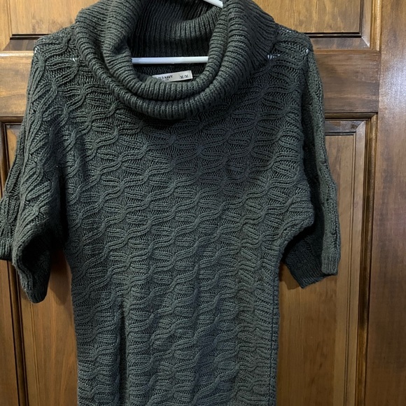 Old Navy Sweaters - Old navy sweater green size medium